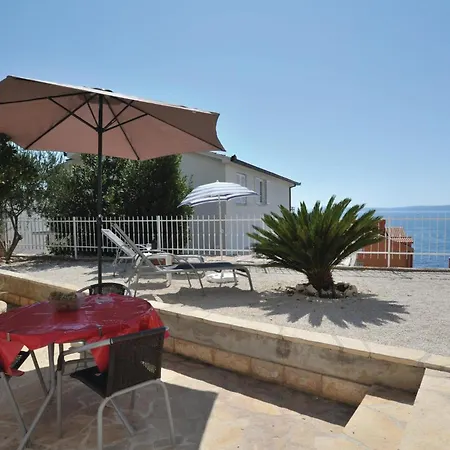 Amazing Apartment In Okrug Gornji With Wifi
