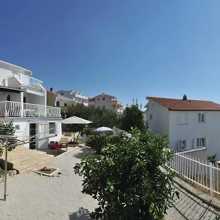 Апартаменты Apartment Bulicica Bok III *