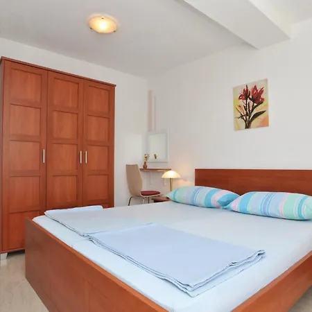 Apartment Bulicica Bok III Трогир